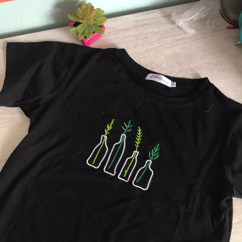 NWOT Romwe Plant shirt